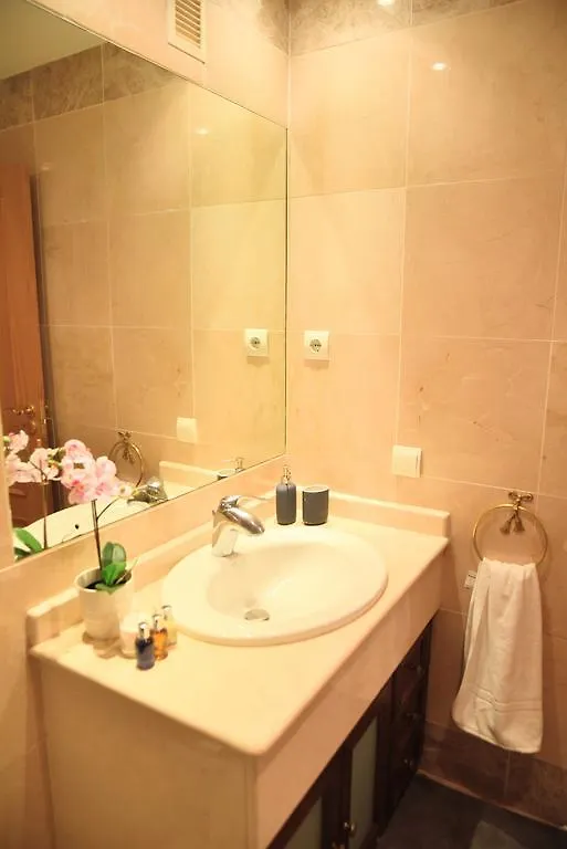 Luxury Pacifico En Primera Linea De Playa Hotell Málaga Lägenhet